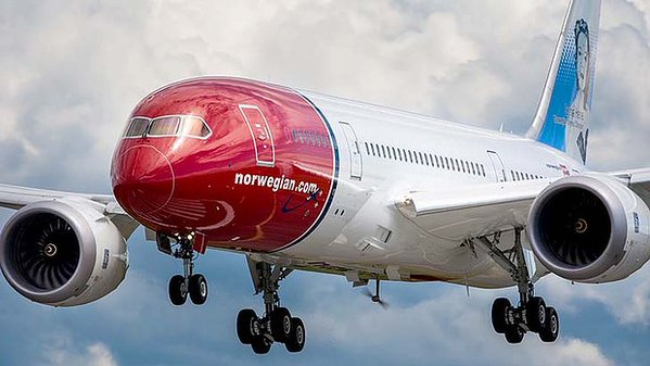 RT When Norwegian Air signed off their livery, nobody in the room went, 'Yea it's good but isn't it a bit... bellendy"?  - embedded image 