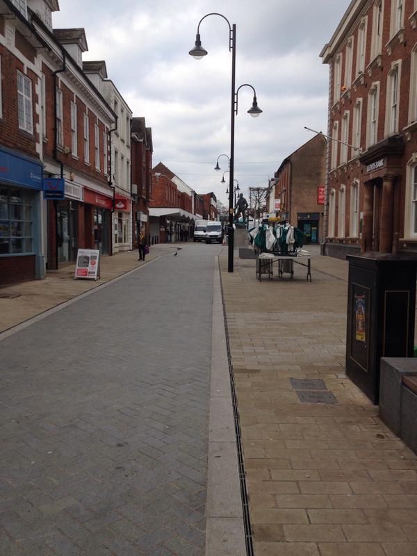 RT Bromsgrove town centre - Saturday afternoon. Thank you Conservative council. #VoteLabour  - embedded image 2