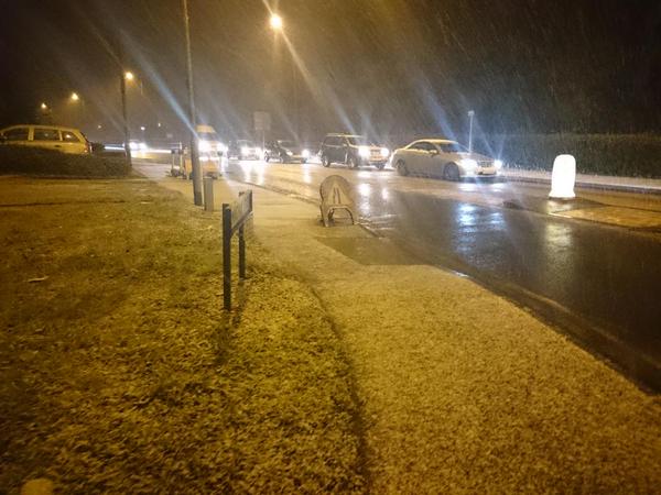 Snowpocalypse hits Bromsgrove! . 4/10 B61 #uksnow  - embedded image 