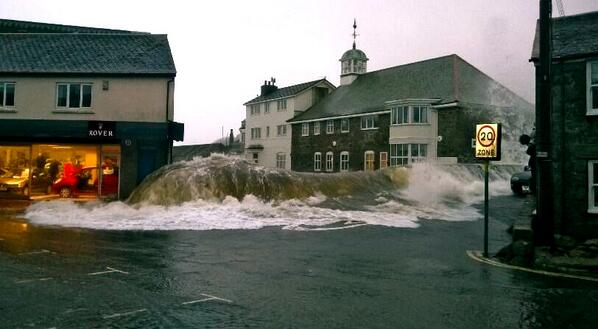 Just another rainy day in Newlyn, UK, apparently. [via @traceysuckling] http://t.co/aTsApsoxLy - embedded image