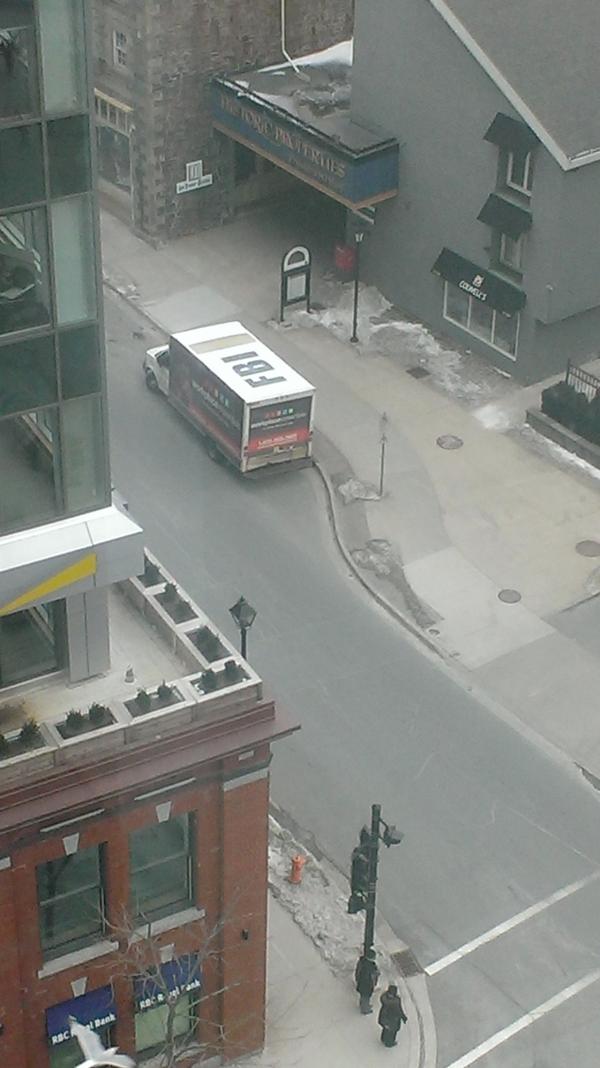 RT I think they are failing their undercover sting operation outside my office  - embedded image 