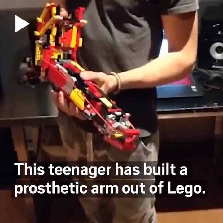 RT This lego arm is something else!   - embedded image 